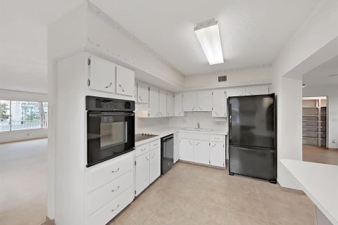 Купить кондоминиум в Клируотер, Флорида 5 комнат, 130.06м2, № 1679915 - фото 13