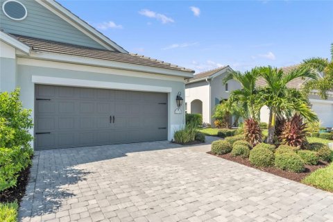 Casa en venta en Lakewood Ranch, Florida, 2 dormitorios, 151.62 m2 № 2384391 - foto 4