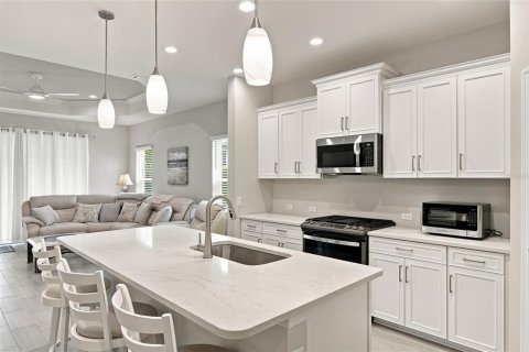 Casa en venta en Lakewood Ranch, Florida, 2 dormitorios, 151.62 m2 № 2384391 - foto 9