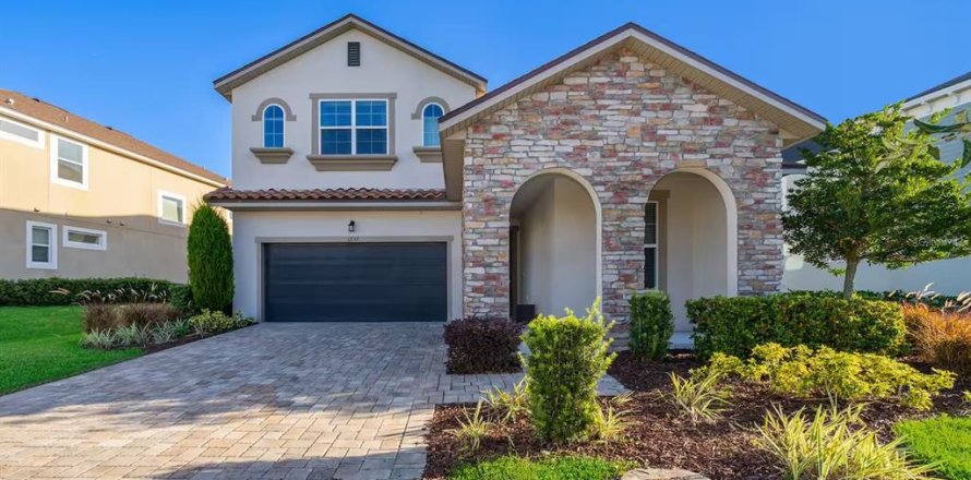 Casa en SOLARA RESORT en Kissimmee, Florida 5 dormitorios, 325.72 m2 № 1565030