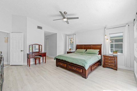 Villa ou maison à louer à Boynton Beach, Floride: 4 chambres, 208.57 m2 № 2412803 - photo 15