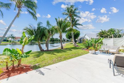 Villa ou maison à louer à Boynton Beach, Floride: 4 chambres, 208.57 m2 № 2412803 - photo 26
