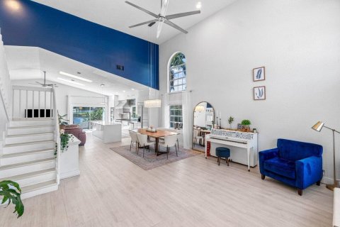 Villa ou maison à louer à Boynton Beach, Floride: 4 chambres, 208.57 m2 № 2412803 - photo 3