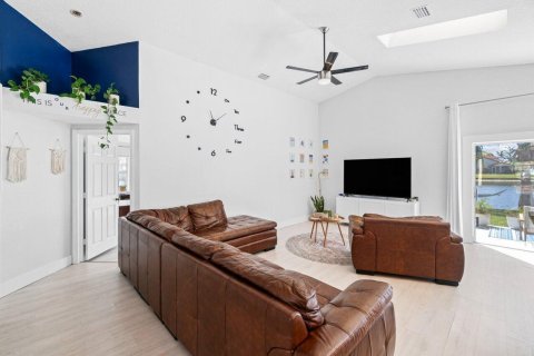 Villa ou maison à louer à Boynton Beach, Floride: 4 chambres, 208.57 m2 № 2412803 - photo 11