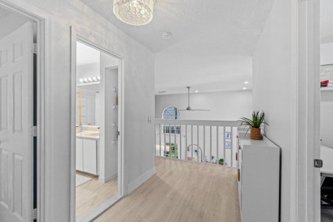 Villa ou maison à louer à Boynton Beach, Floride: 4 chambres, 208.57 m2 № 2412803 - photo 20