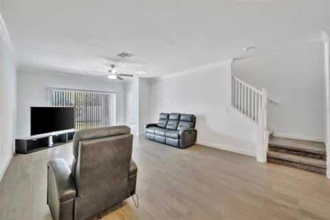 Townhouse in Wimauma, Florida 2 bedrooms, 161.37 sq.m. № 2143460 - photo 15