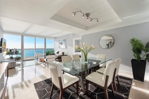 Condo in Miami, Florida, 2 bedrooms № 1965225 - photo 5