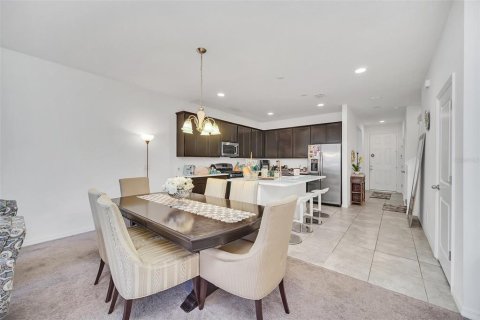 Townhouse in Winter Garden, Florida 3 bedrooms, 173.54 sq.m. № 1724578 - photo 16
