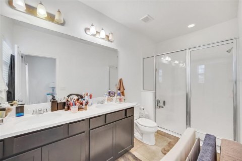 Townhouse in Winter Garden, Florida 3 bedrooms, 173.54 sq.m. № 1724578 - photo 26