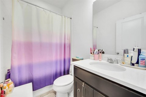 Townhouse in Winter Garden, Florida 3 bedrooms, 173.54 sq.m. № 1724578 - photo 28
