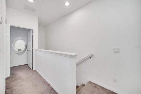 Townhouse in Winter Garden, Florida 3 bedrooms, 173.54 sq.m. № 1724578 - photo 24