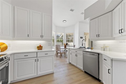 Casa en venta en Brooksville, Florida, 3 dormitorios, 156.17 m2 № 1907449 - foto 12