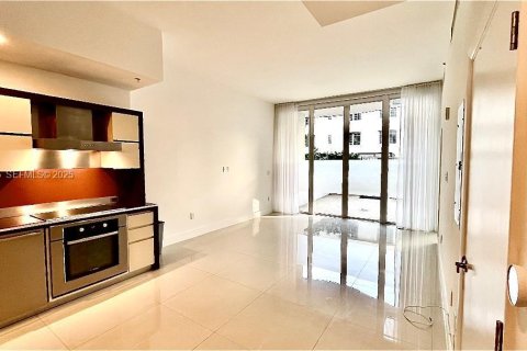 Снять в аренду кондоминиум в Майами-Бич, Флорида 1 спальня, 63.73м2, № 1993495 - фото 12