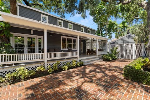 Снять в аренду виллу или дом в Тампа, Флорида 5 спален, № 1922698 - фото 3