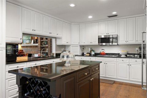 Снять в аренду виллу или дом в Тампа, Флорида 5 спален, № 1922698 - фото 11