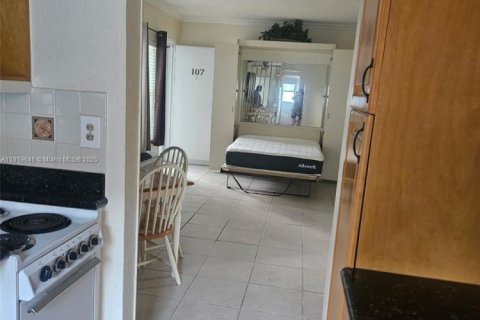 Copropriété à vendre à Hollywood, Floride: 1 chambre, 36.98 m2 № 2018241 - photo 10