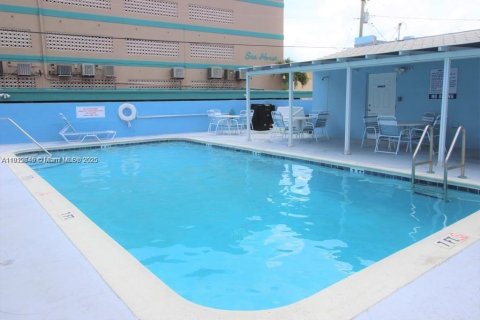 Copropriété à vendre à Hollywood, Floride: 1 chambre, 36.98 m2 № 2018241 - photo 8