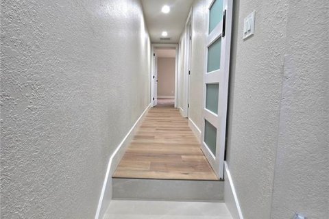 Condominio en venta en Pinellas Park, Florida, 2 dormitorios, 110.55 m2 № 2095856 - foto 15