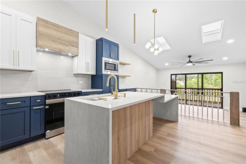 Condominio en venta en Pinellas Park, Florida, 2 dormitorios, 110.55 m2 № 2095856 - foto 11