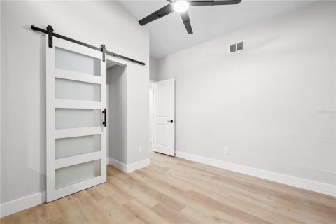Condominio en venta en Pinellas Park, Florida, 2 dormitorios, 110.55 m2 № 2095856 - foto 16