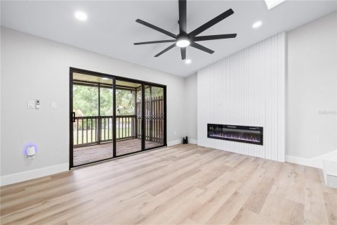 Condominio en venta en Pinellas Park, Florida, 2 dormitorios, 110.55 m2 № 2095856 - foto 9