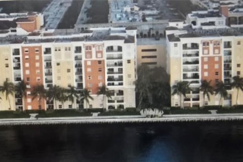 Condo à Sunny Isles Beach, Floride, 2 chambres  № 2060826