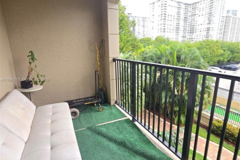 Copropriété à louer à Sunny Isles Beach, Floride: 2 chambres, 86.77 m2 № 2060826 - photo 7