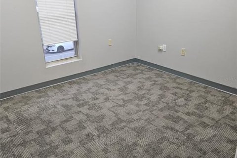 Immobilier commercial à louer à Kissimmee, Floride: 429.58 m2 № 1916434 - photo 8
