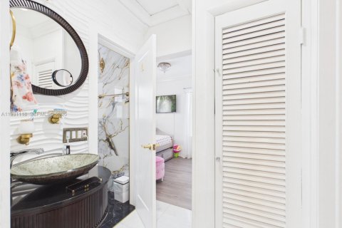 Купить виллу или дом в Катлер-Бей, Флорида 4 спальни, 133.13м2, № 2043563 - фото 11