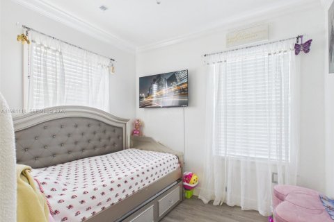 Купить виллу или дом в Катлер-Бей, Флорида 4 спальни, 133.13м2, № 2043563 - фото 9