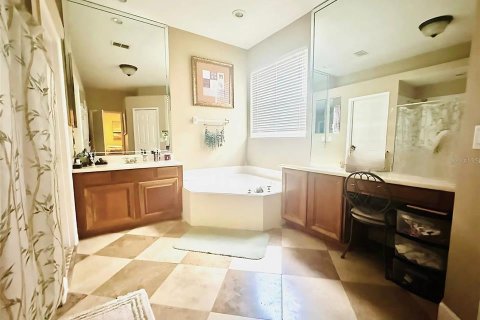 Casa en alquiler en Orlando, Florida, 5 dormitorios, 358.88 m2 № 1750597 - foto 6