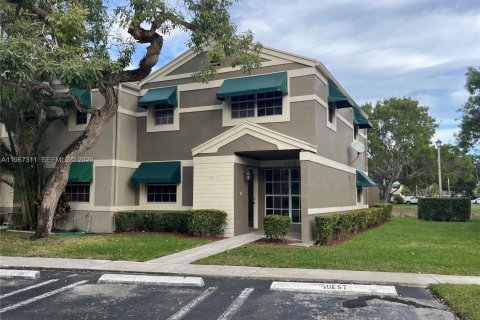 Townhouse in Cooper City, Florida 3 bedrooms, 120.96 sq.m. № 2029571 - photo 2