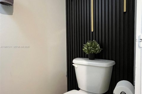 Townhouse in Cooper City, Florida 3 bedrooms, 120.96 sq.m. № 2029571 - photo 12