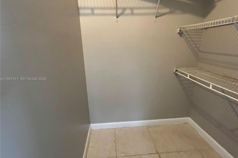 Townhouse in Cooper City, Florida 3 bedrooms, 120.96 sq.m. № 2029571 - photo 17