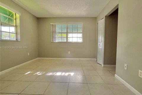 Townhouse in Cooper City, Florida 3 bedrooms, 120.96 sq.m. № 2029571 - photo 19