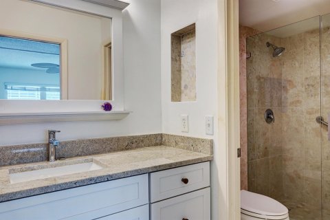 Condo in Stuart, Florida, 2 bedrooms  № 2082166 - photo 25
