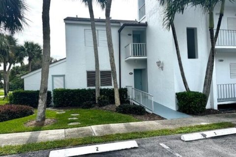 Condo in Stuart, Florida, 2 bedrooms  № 2082166 - photo 2