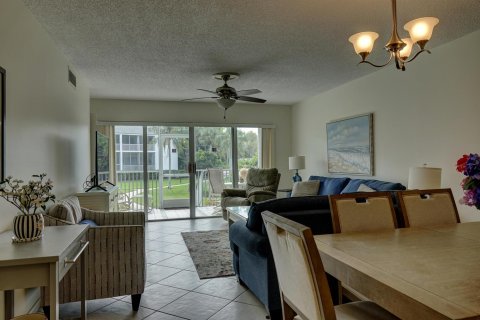 Condo in Stuart, Florida, 2 bedrooms  № 2082166 - photo 4