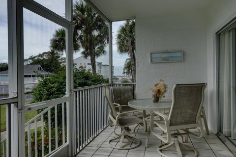 Condo in Stuart, Florida, 2 bedrooms  № 2082166 - photo 23