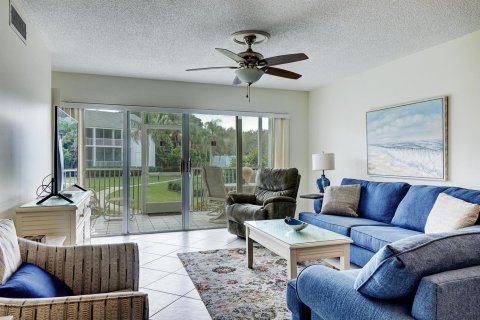 Condo in Stuart, Florida, 2 bedrooms  № 2082166 - photo 21