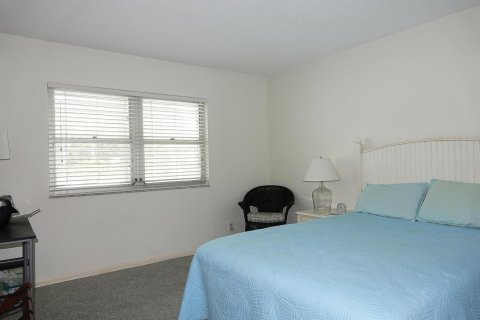 Condo in Stuart, Florida, 2 bedrooms  № 2082166 - photo 14