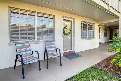 Condo in Dunedin, Florida, 2 bedrooms № 2205692