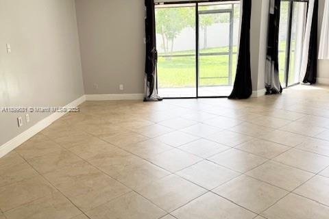 Townhouse in Plantation, Florida 3 bedrooms, 122.45 sq.m. № 1952553 - photo 7