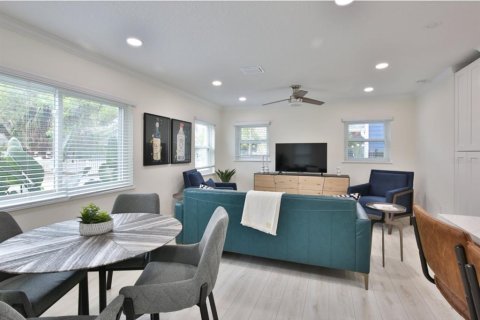 Villa ou maison à louer à Sarasota, Floride: 1 chambre, 74.88 m2 № 2384056 - photo 5