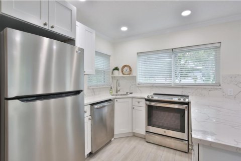 Villa ou maison à louer à Sarasota, Floride: 1 chambre, 74.88 m2 № 2384056 - photo 10