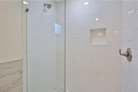 Villa ou maison à louer à Sarasota, Floride: 1 chambre, 74.88 m2 № 2384056 - photo 18