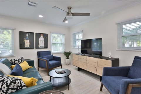 Villa ou maison à louer à Sarasota, Floride: 1 chambre, 74.88 m2 № 2384056 - photo 3