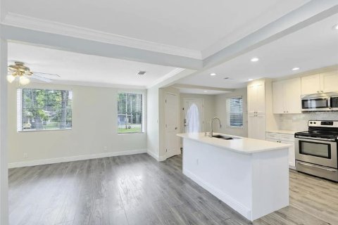 House in Orlando, Florida 3 bedrooms, 132.66 sq.m. № 1906023 - photo 5