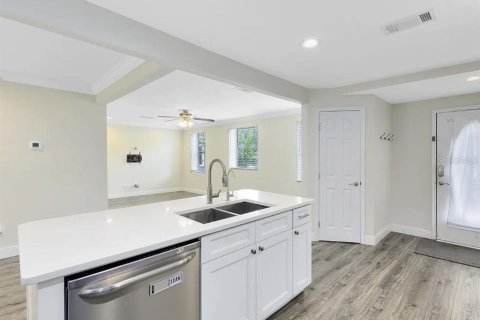 Casa en alquiler en Orlando, Florida, 3 dormitorios, 132.66 m2 № 1906023 - foto 7