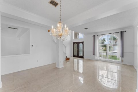 House in Orlando, Florida 4 bedrooms, 226.59 sq.m. № 2225370 - photo 8
